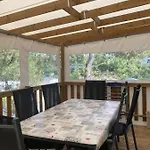 Le Domaine Des Pins 4*