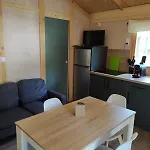 Le Domaine Des Pins 4*