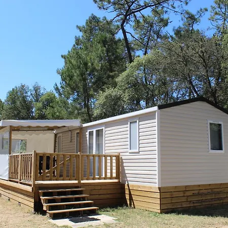 Campingplads Le Domaine Des Pins 4*