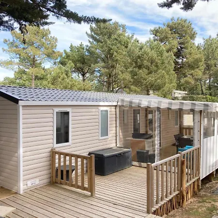 Campsite Le Domaine Des Pins