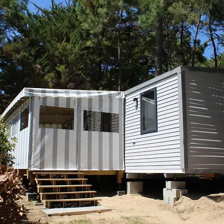Le Domaine Des Pins Campsite Saint-Hilaire-de-Riez