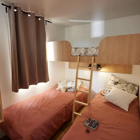 Le Domaine Des Pins Campsite Saint-Hilaire-de-Riez