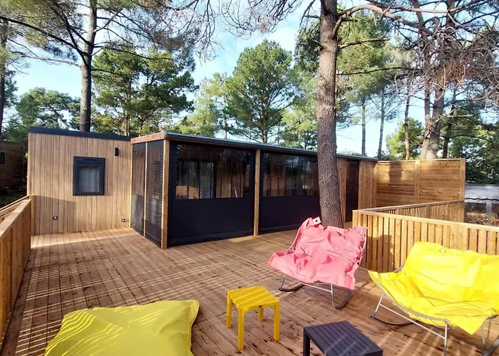 Le Domaine Des Pins Parque de Campismo Saint-Hilaire-de-Riez